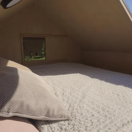 Luxe tent Posed Na Orave